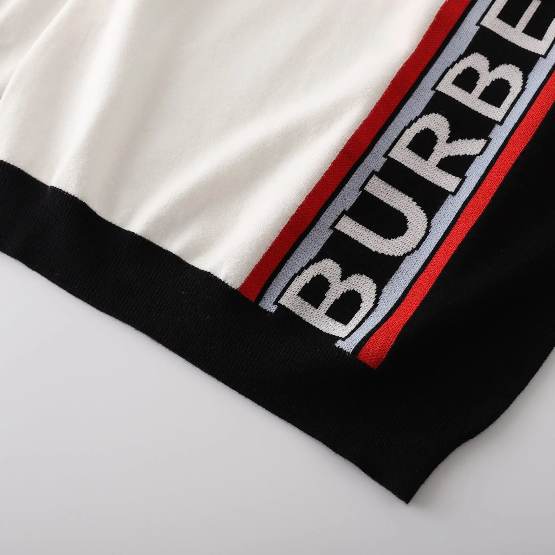 Burberry Men's Black & White Sweatshirt Metroutfits