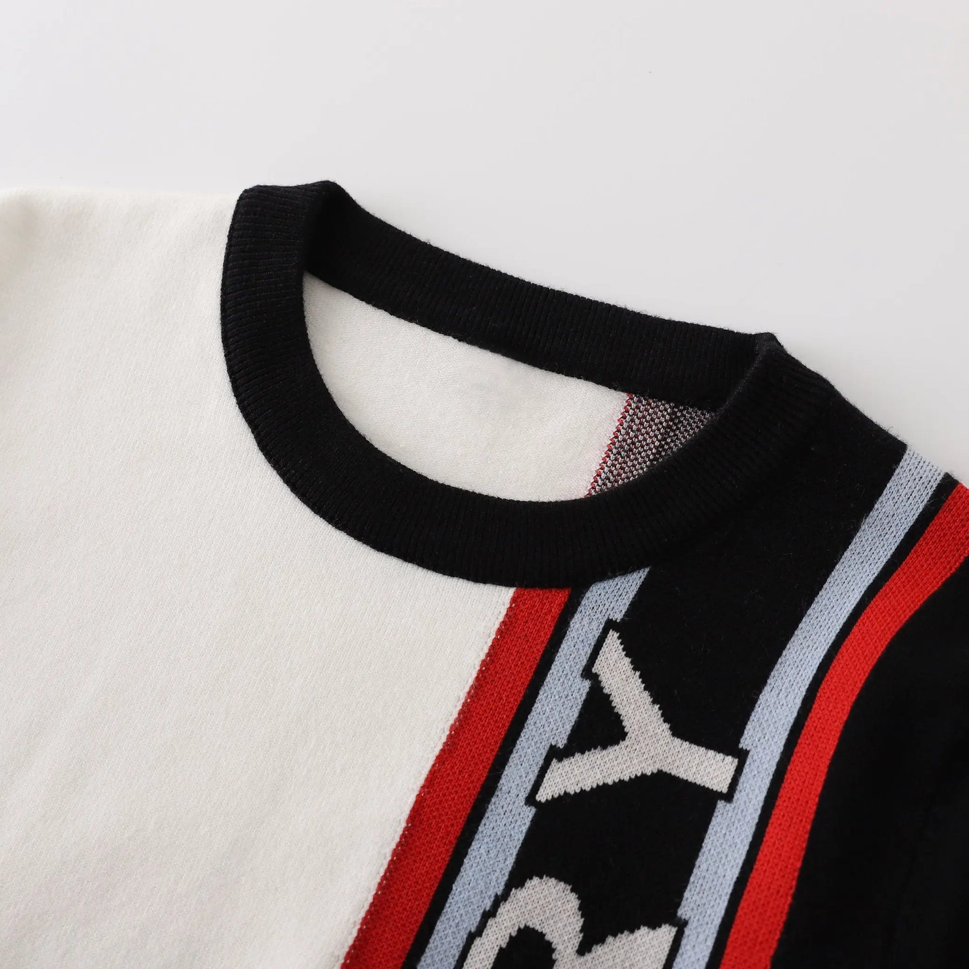 Burberry Men's Black & White Sweatshirt Metroutfits