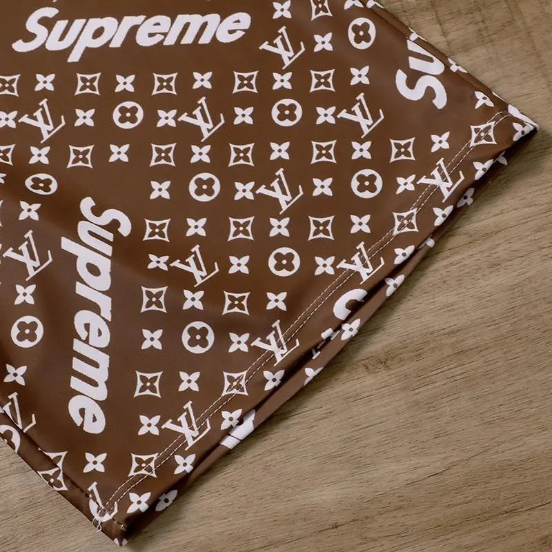 SUPREME - Men's Short Brown Metroutfits
