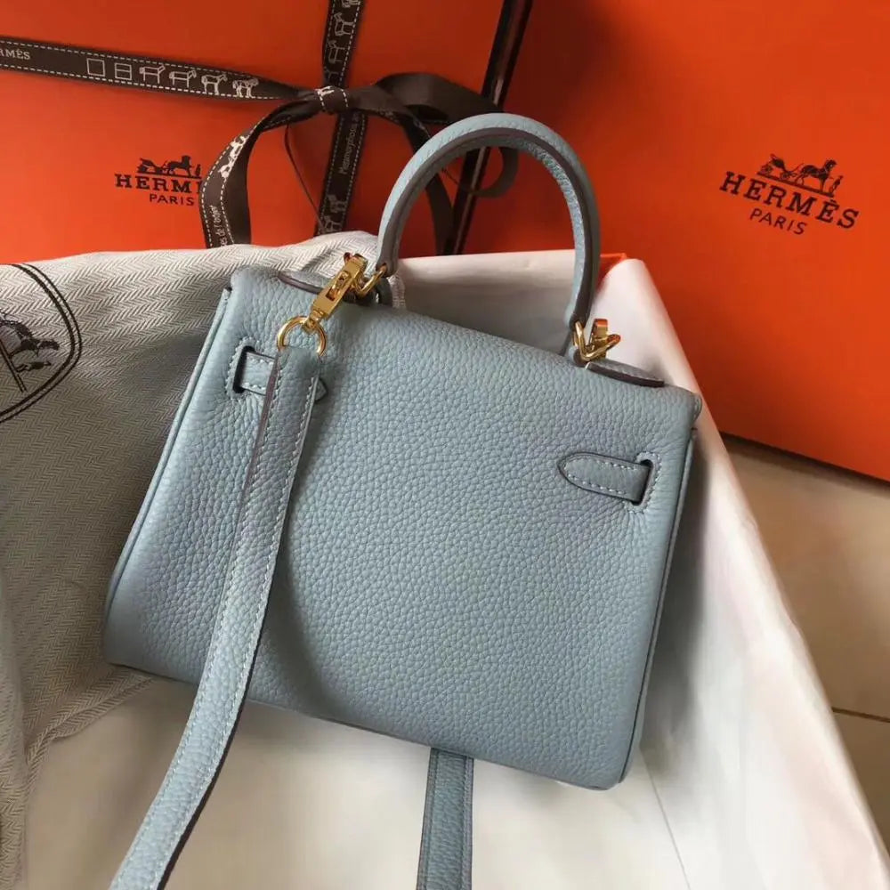 Elegant Bluish-Gray Hermès Kelly-Style Handbag with Gold Hardware Chic Tread