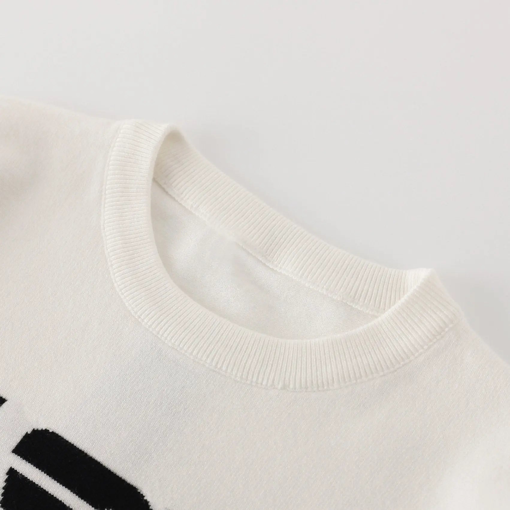Armani Men's White Designer Sweatshirt Metroutfits