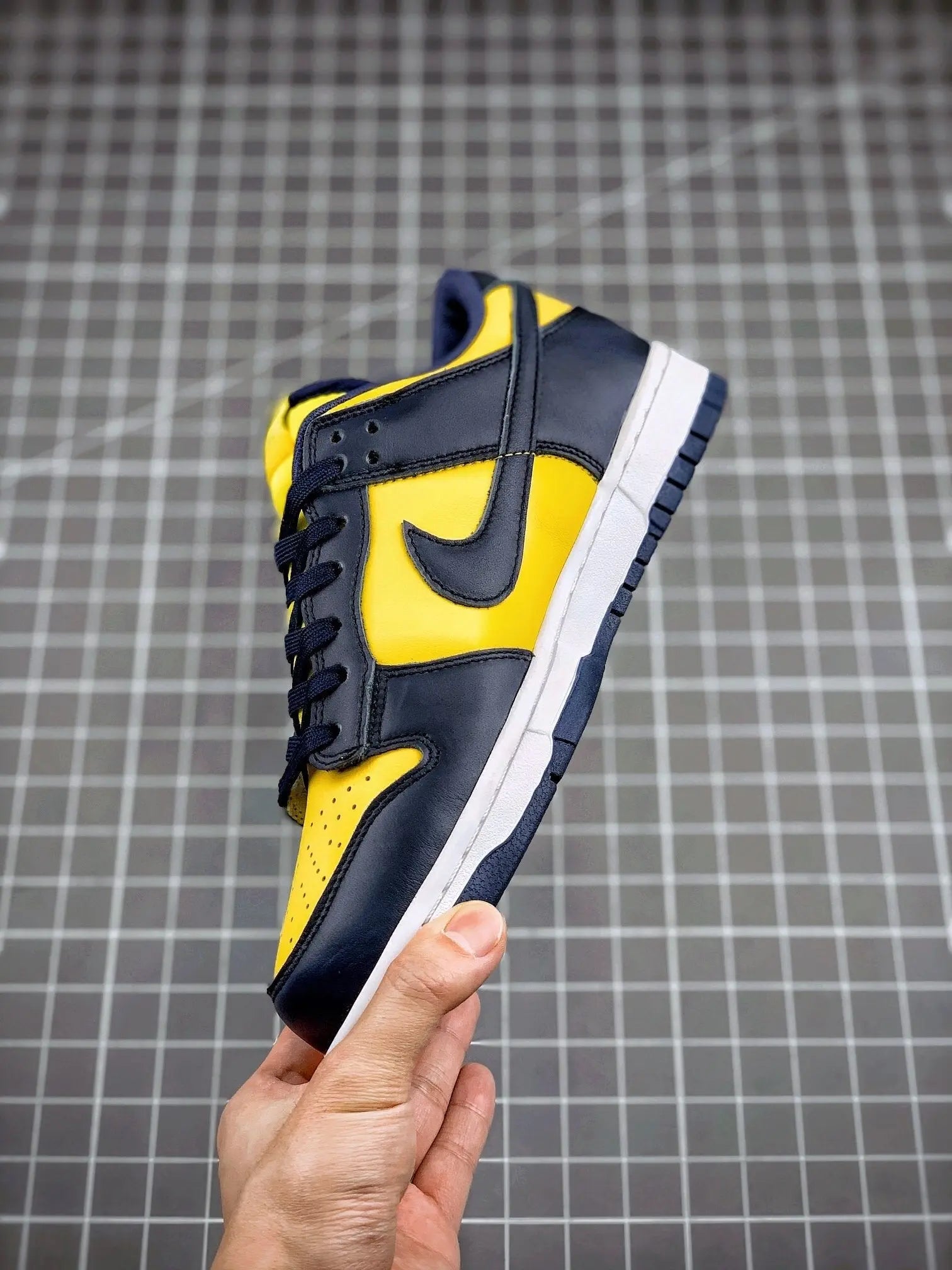 Nike Dunk Low “Michigan” – Classic Maize & Blue Unisex Sneakers Metroutfits