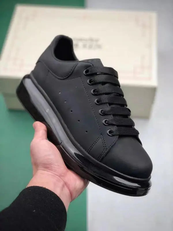 Alexander McQueen Oversize Iconic Men's Sneaker Black - New with Box Metroutfits