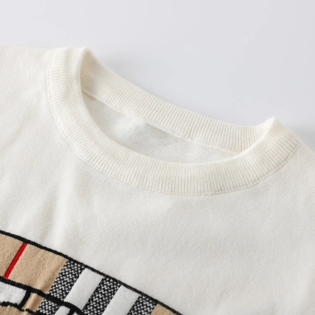 Burberry Men's White Logo Sweatshirt Metroutfits