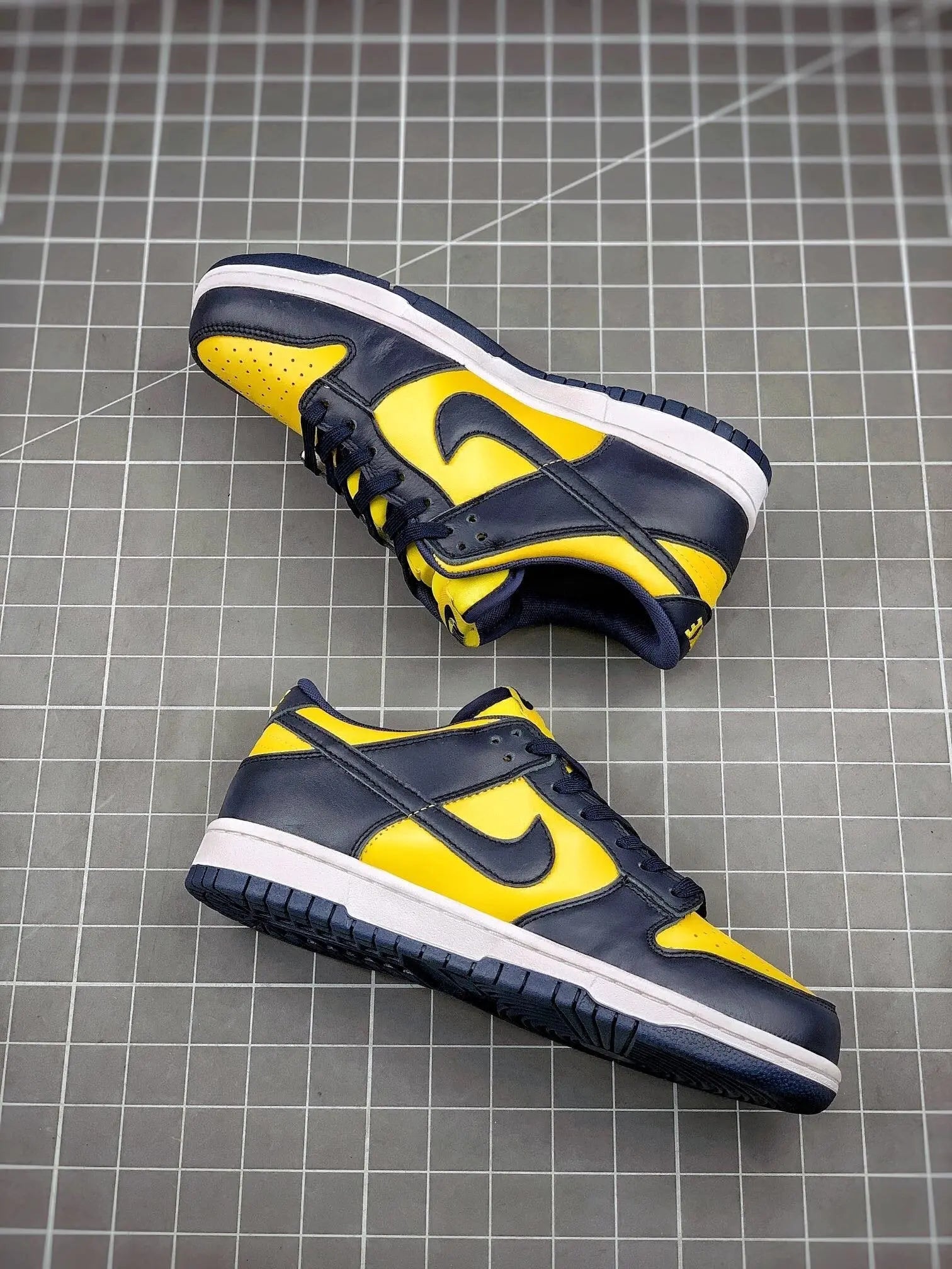 Nike Dunk Low “Michigan” – Classic Maize & Blue Unisex Sneakers Metroutfits