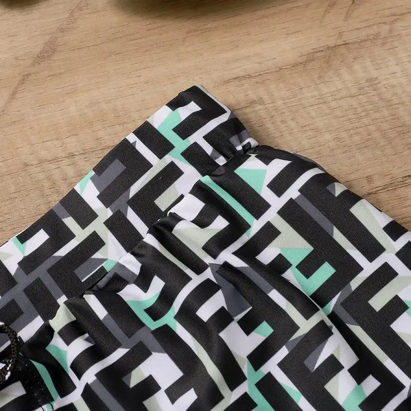 FENDI - Men's Designer Short Luxury Style Metroutfits