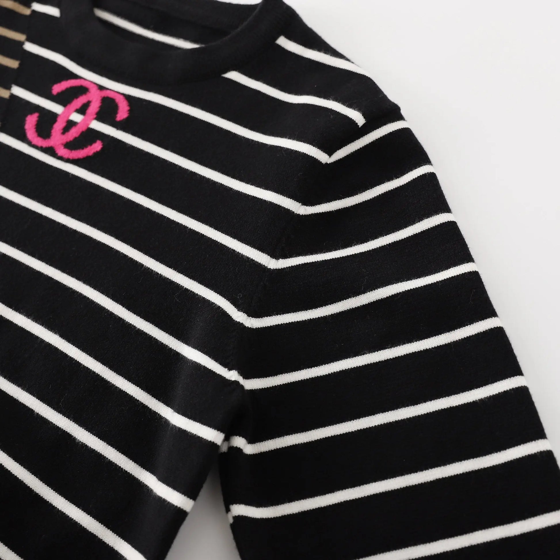 Chanel Women's Black Multicolor Designer Sweatshirt Metroutfits