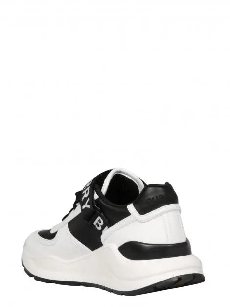 Burberry Sneaker Men’s & Women’s New Metroutfits