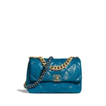 CHANEL - SAC À BANDOULIÈRE - chic tread