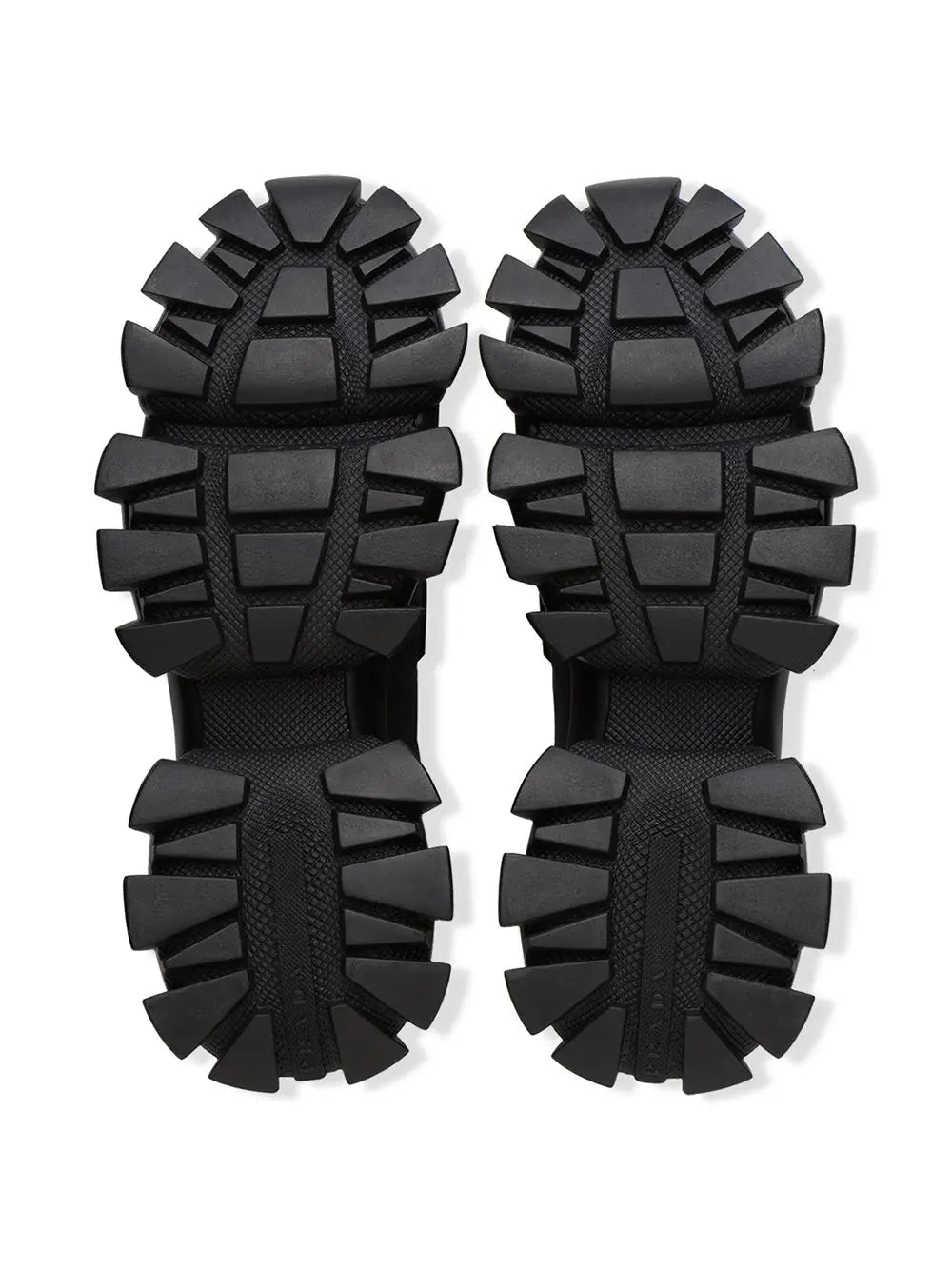 Prada Cloudbust Thunder Low Sneakers – Stand Out in Style Metroutfits