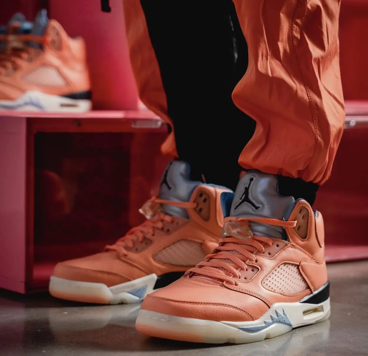 Jordan 5 Retro Sneaker “DJ We The Best” Crimson Bliss Edition Metroutfits