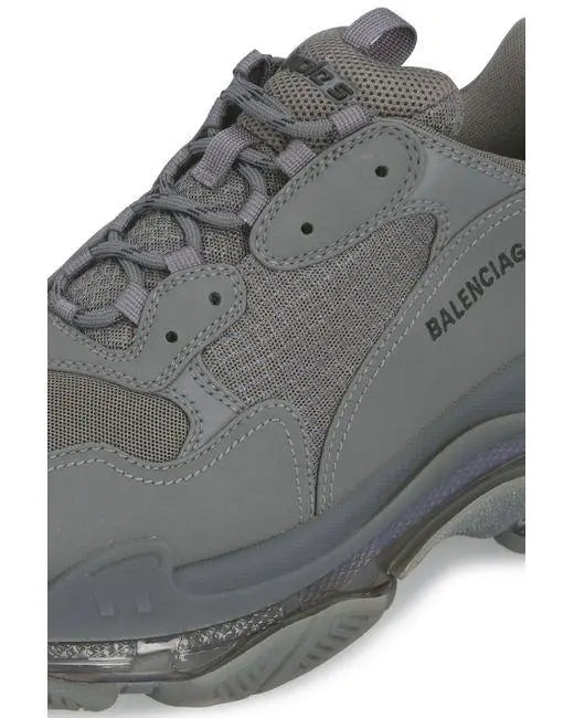 Balenciaga Triple S Sneakers Men Women New With Tag Metroutfits