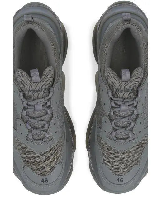 Balenciaga Triple S Sneakers Men Women New With Tag Metroutfits