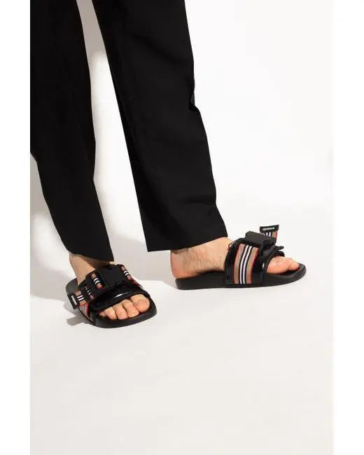 Burberry Unisex Slippers – Premium Indoor House Metroutfits