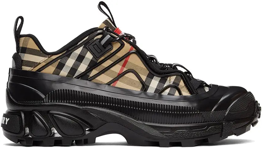 Burberry Leather Low-Top Logo Sneaker Metroutfits