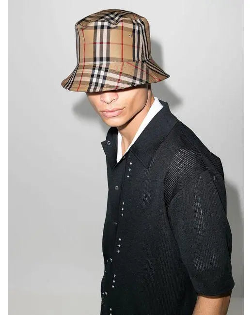 Burberry Check Cotton Bucket Hat – Unisex Designer Accessory Metroutfits