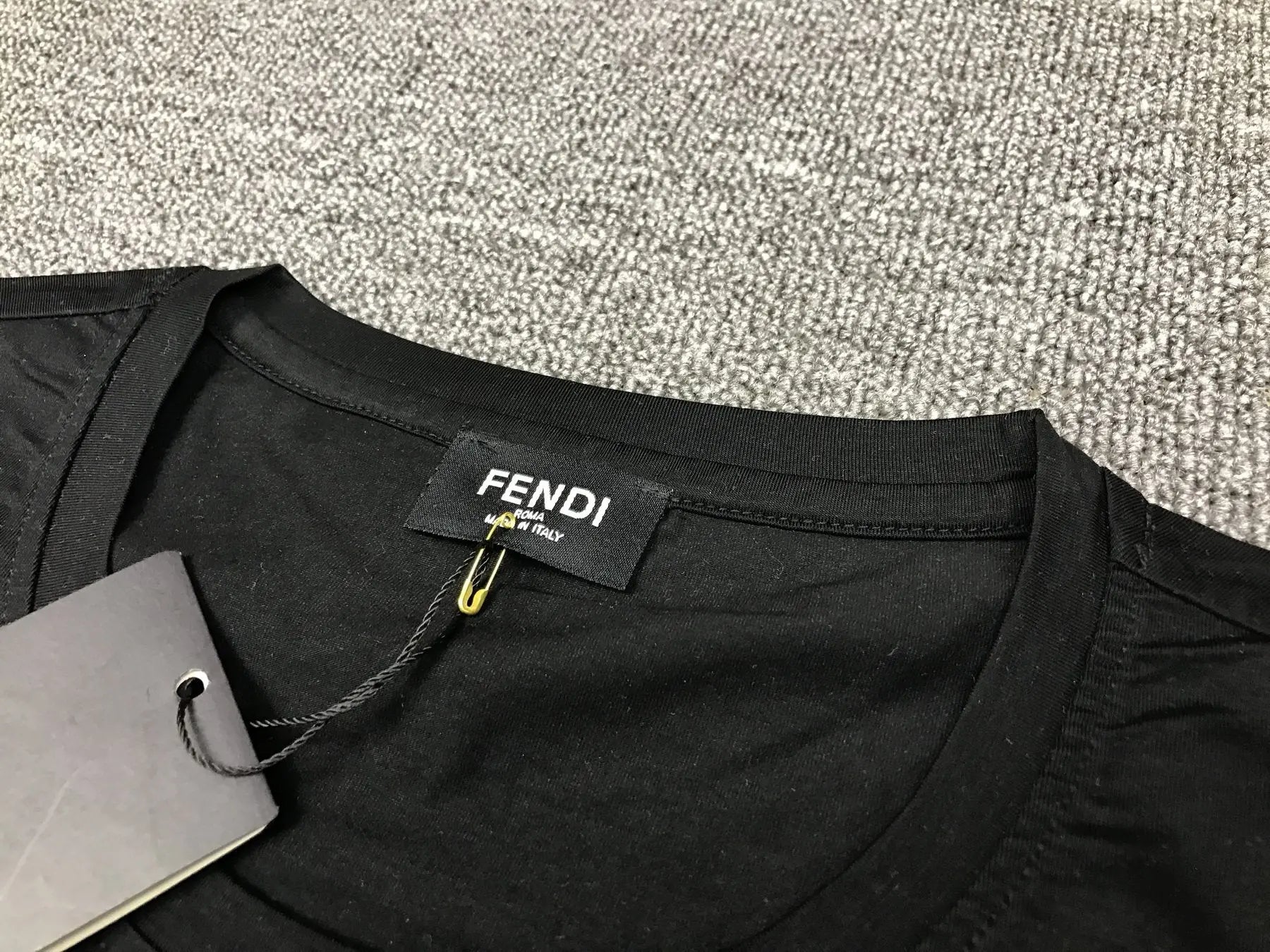 Fendi - Men's Signature T-Shirt - Luxury Streetwear Fit Metroutfits