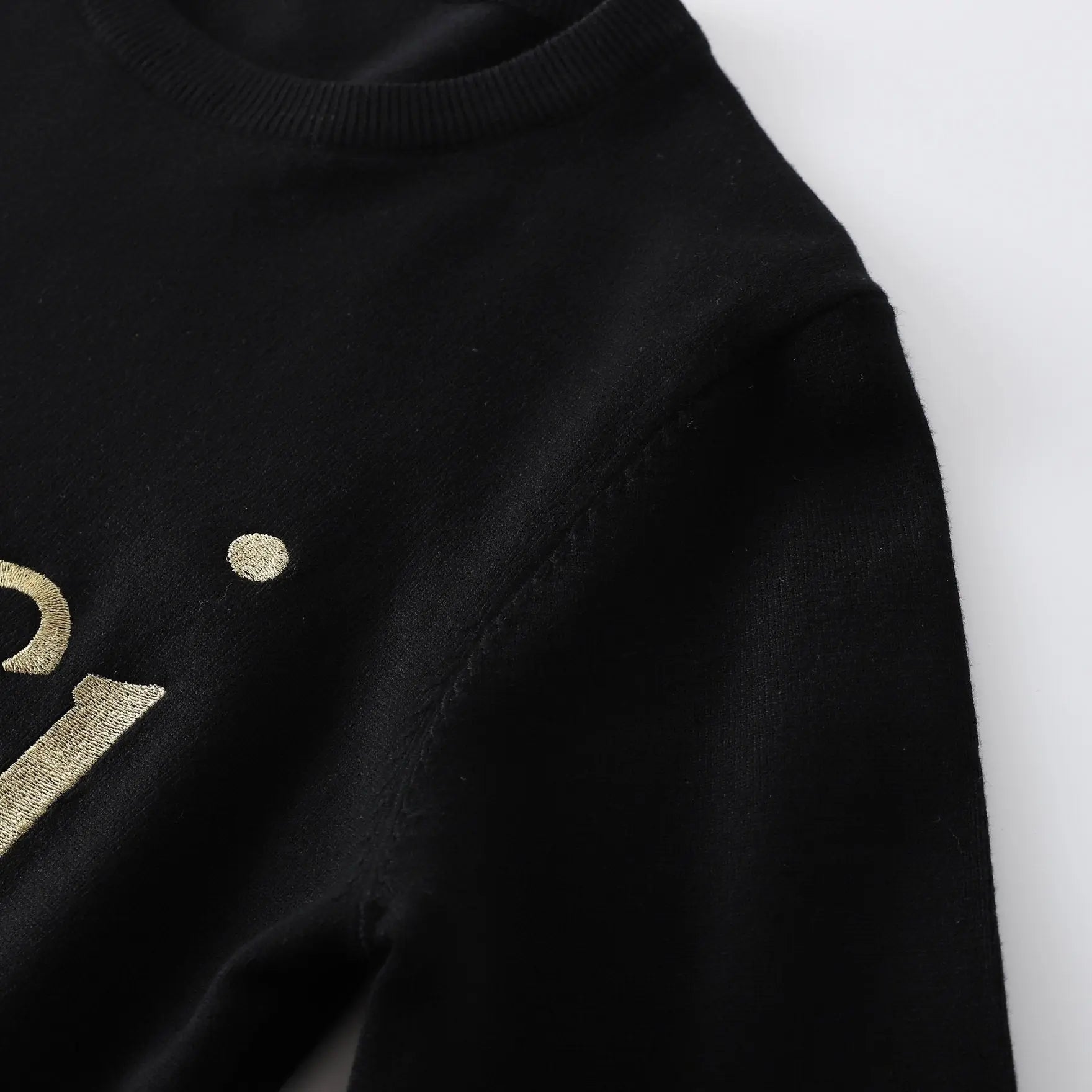 Gucci Men's Black Designer Sweatshirt - New with Tag Metroutfits