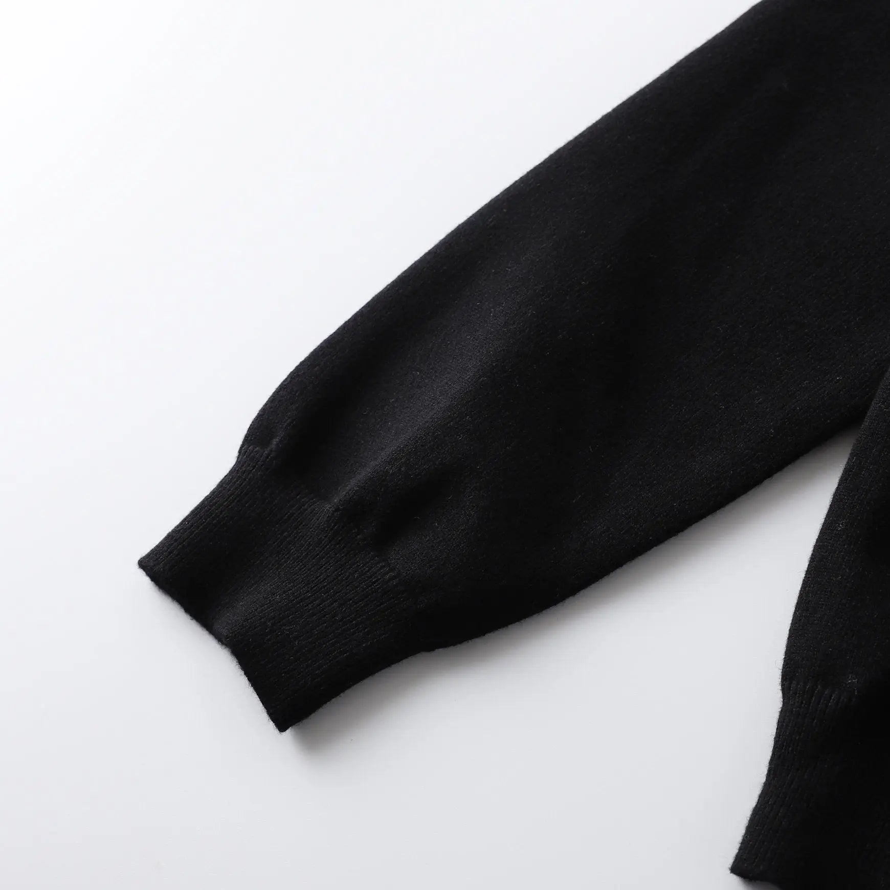 Burberry Men's Black Logo Sweatshirt Metroutfits