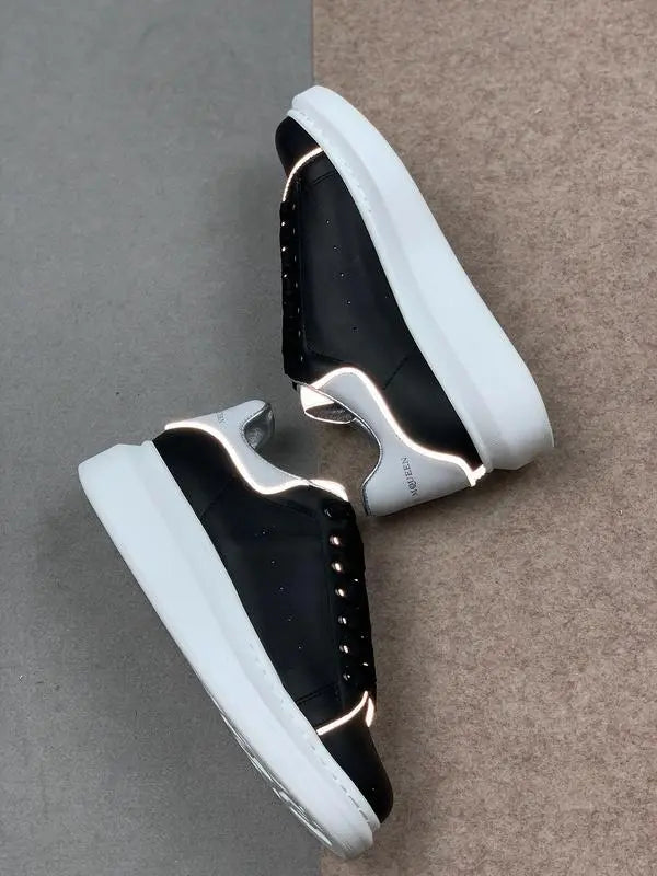 Alexander McQueen Oversize Iconic Men's Sneaker Black White Metroutfits