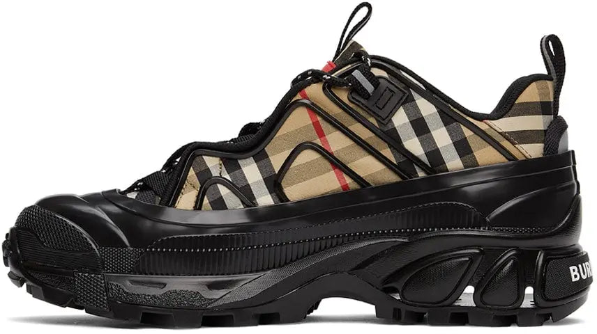 Burberry Leather Low-Top Logo Sneaker Metroutfits