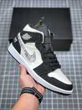 Nike x Jordan Air Jordan 1 Retro New With Tag & Box Metroutfits