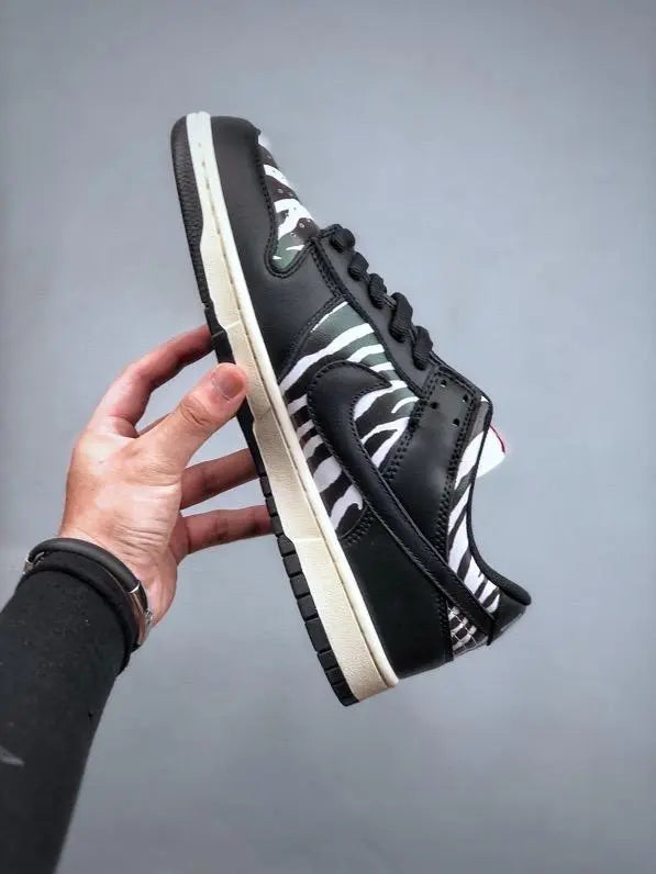 Nike SB Dunk Low Zebra – Premium Unisex Skate Sneaker Metroutfits