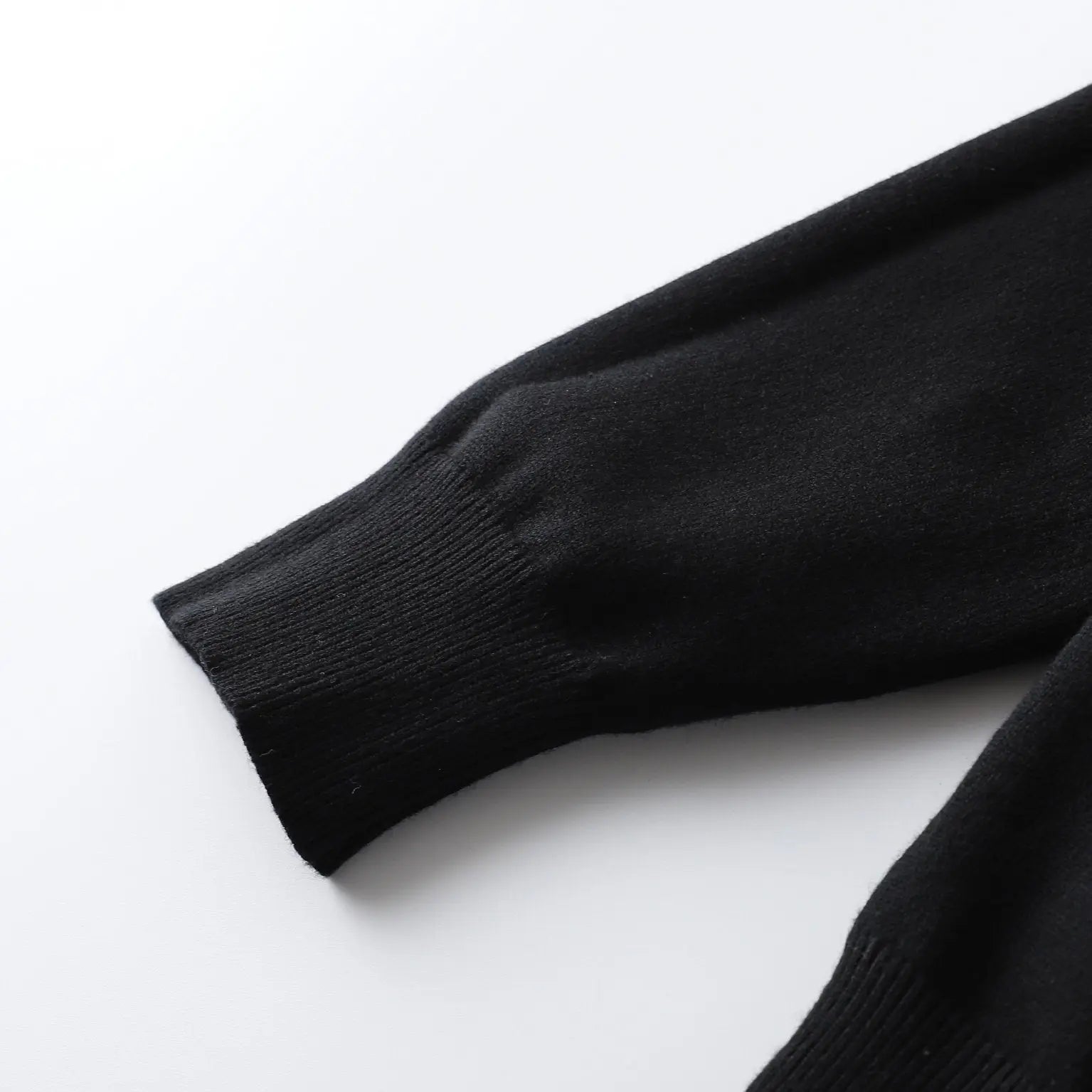 Gucci Men's Black Designer Sweatshirt - New with Tag Metroutfits
