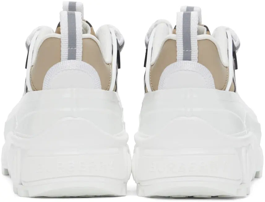 Burberry Low-Top Signature Logo Sneakers Metroutfits