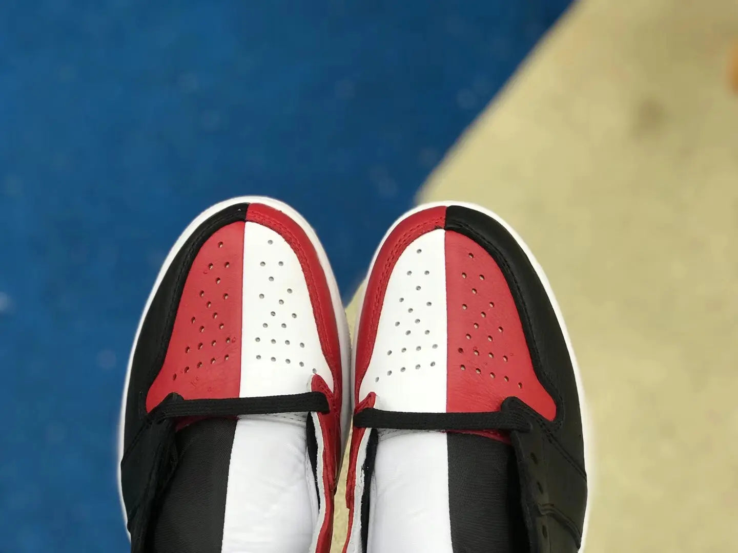 AIR JORDAN 1 RETRO HICH OG “HOMAGE TO HOME" Metroutfits