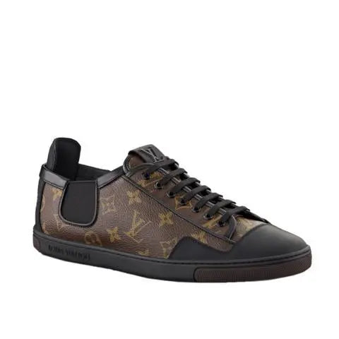 Louis Vuitton Unisex  New Sneakers With Tags Metroutfits