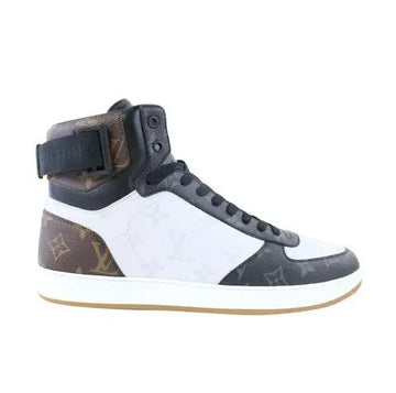Louis Vuitton Classic Unisex Sneakers New With Tags Metroutfits
