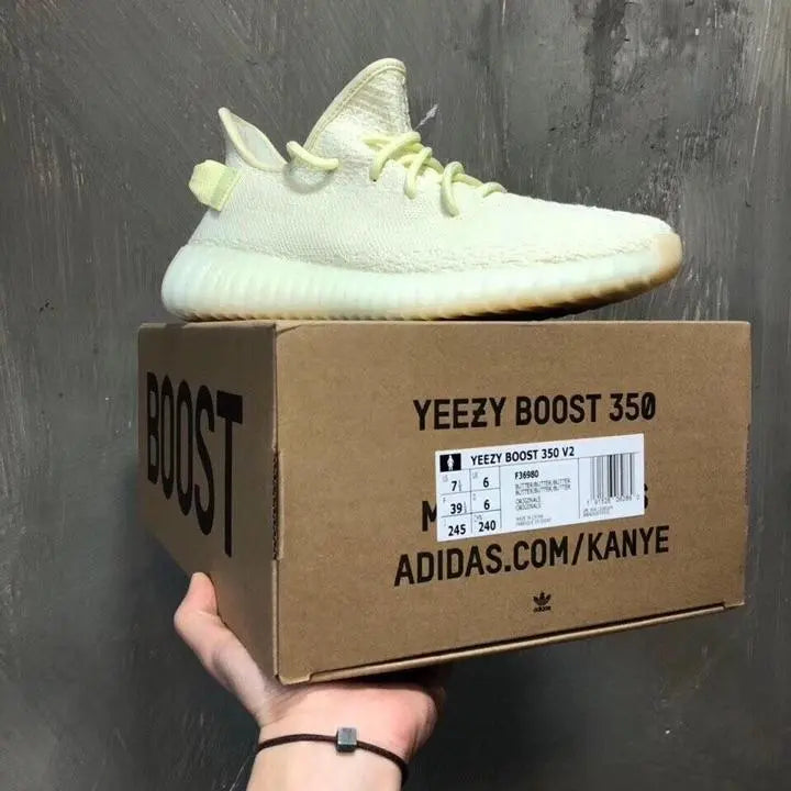 Adidas Yeezy 700 Men's Sneaker Cream Metroutfits