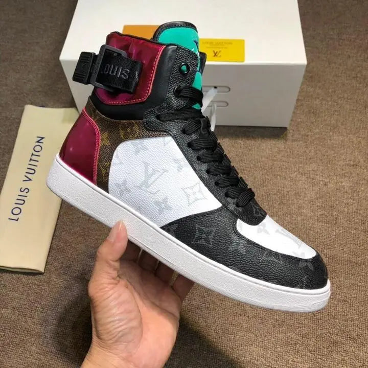 Louis Vuitton Premium Black & White Sneakers  For Men & Women Metroutfits