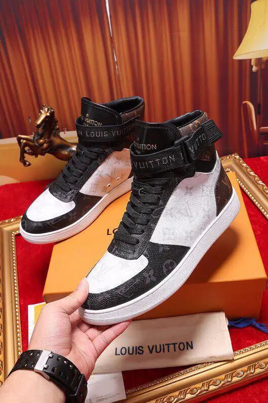Louis Vuitton Classic Unisex Sneakers New With Tags Metroutfits