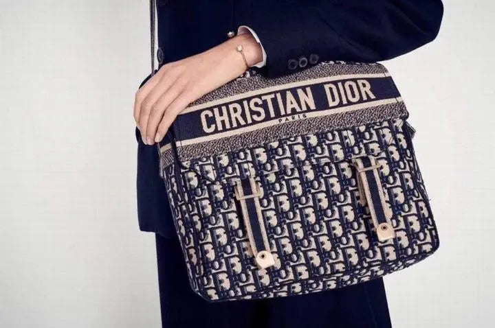 Christian Dior Oblique Diorcamp Messenger Bag – New with Tag and Box Metroutfits