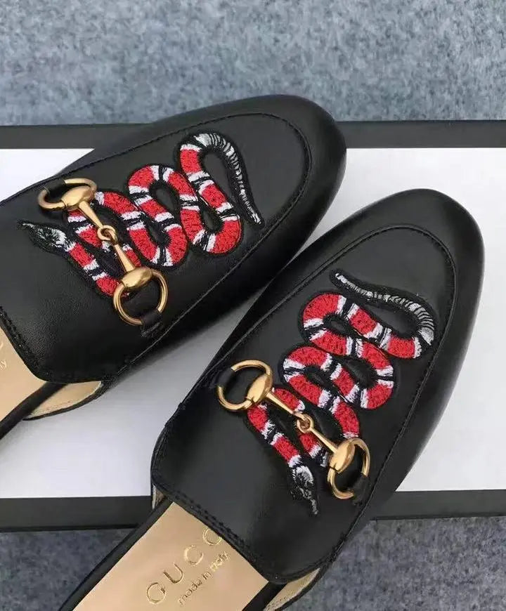 Gucci Men’s Black Patch Embroidered Slides Metroutfits