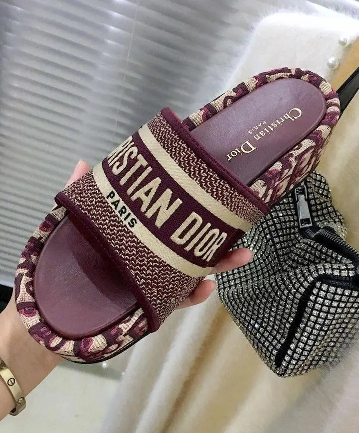 Christian Dior Femmes D-Way Kaleidiorscopic Slide Cotton Embroidered Sandals New Metroutfits