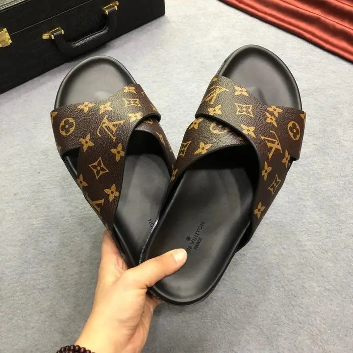 Louis Vuitton Men’s Black Brown Slides – New with Tag & Box Metroutfits