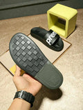 Supreme x Louis Vuitton Men’s Black Slippers Metroutfits