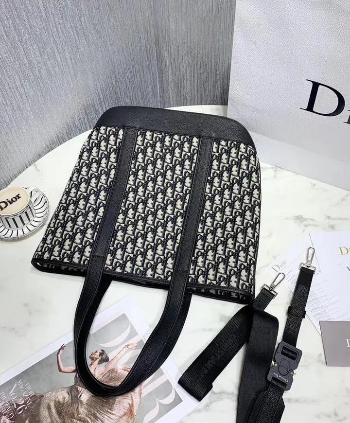 Christian Dior Oblique Tote Shoulder Bag – New with Tag and Original Box Metroutfits