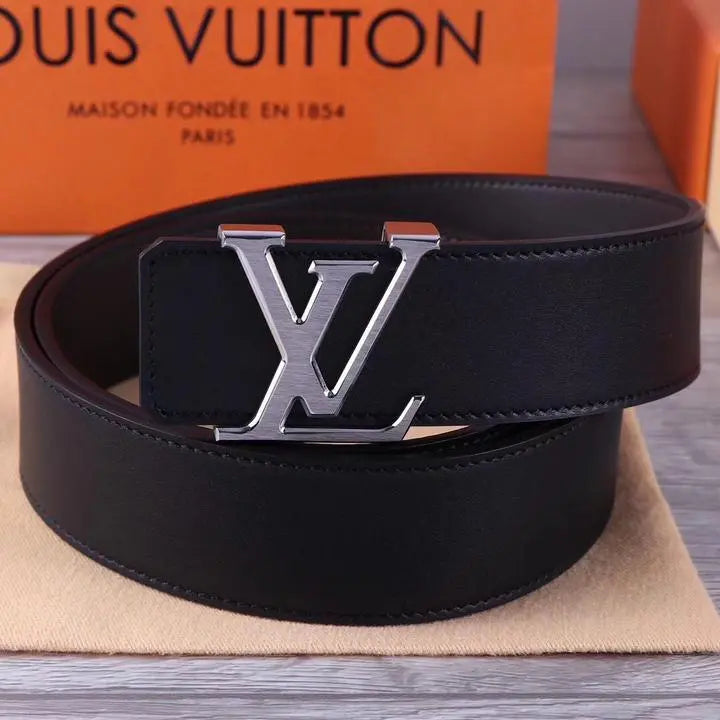 Louis Vuitton Reversible LV Initials Leather Belt Metroutfits
