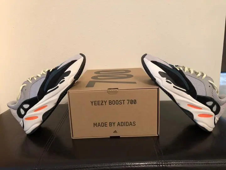 Adidas Yeezy 700 Men's Sneaker Multicolor Metroutfits