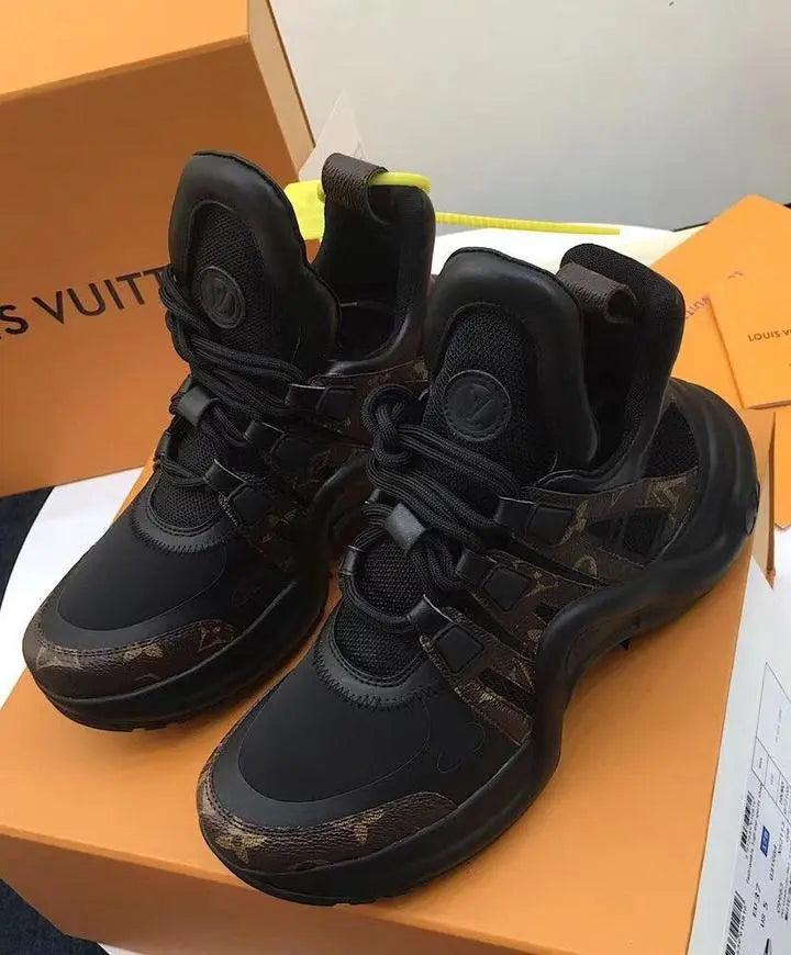 Louis Vuitton Sneaker Men & Women New with Tag and Box Metroutfits