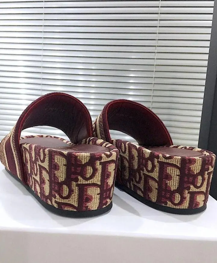 Christian Dior Femmes D-Way Kaleidiorscopic Slide Cotton Embroidered Sandals New Metroutfits