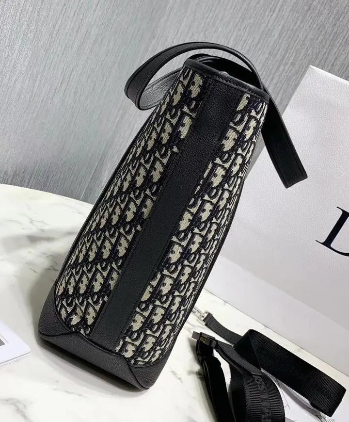 Christian Dior Oblique Tote Shoulder Bag – New with Tag and Original Box Metroutfits
