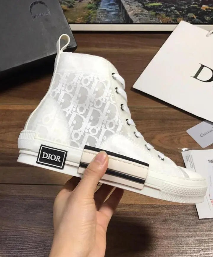 Christian Dior Off White Sneakers CHIC TREAD
