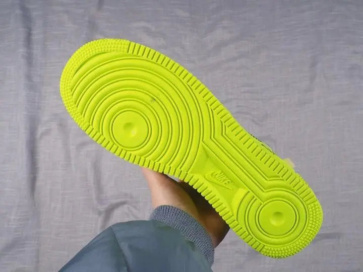 Nike Air Force 1 Low Lemon Sneaker – New with Tag and Original Box Metroutfits11