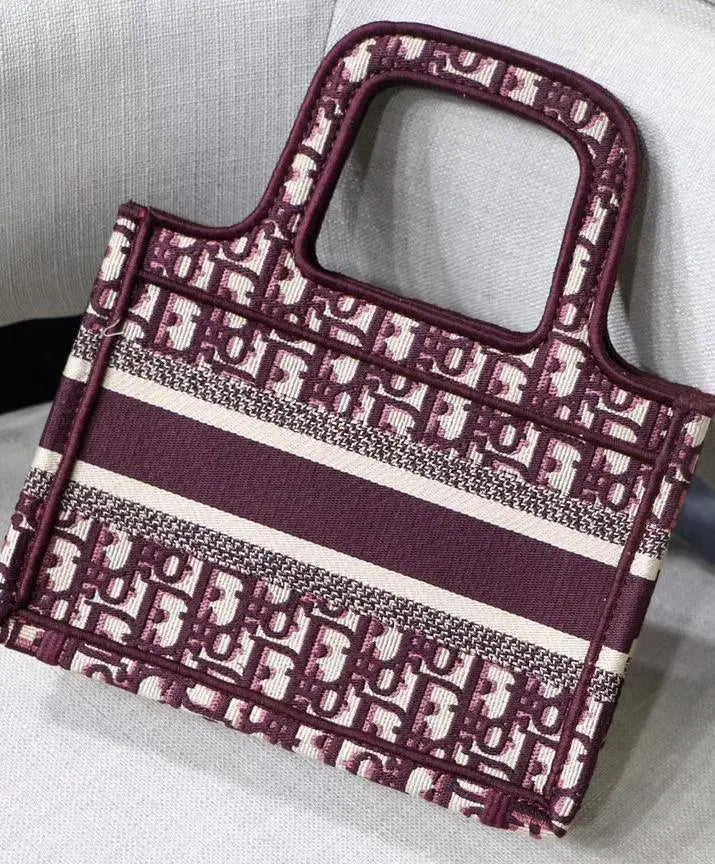 Christian Dior Mini Book Tote Dior Oblique Embroidered Canvas Bag 23 cm New Metroutfits