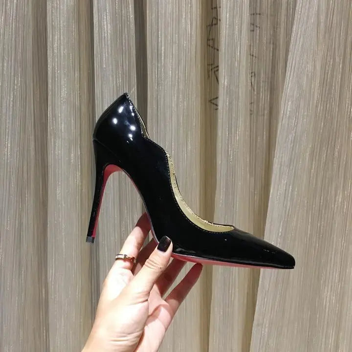 Christian Louboutin Women's Black Iriza Shiny Nappa Leather Pumps Metroutfits